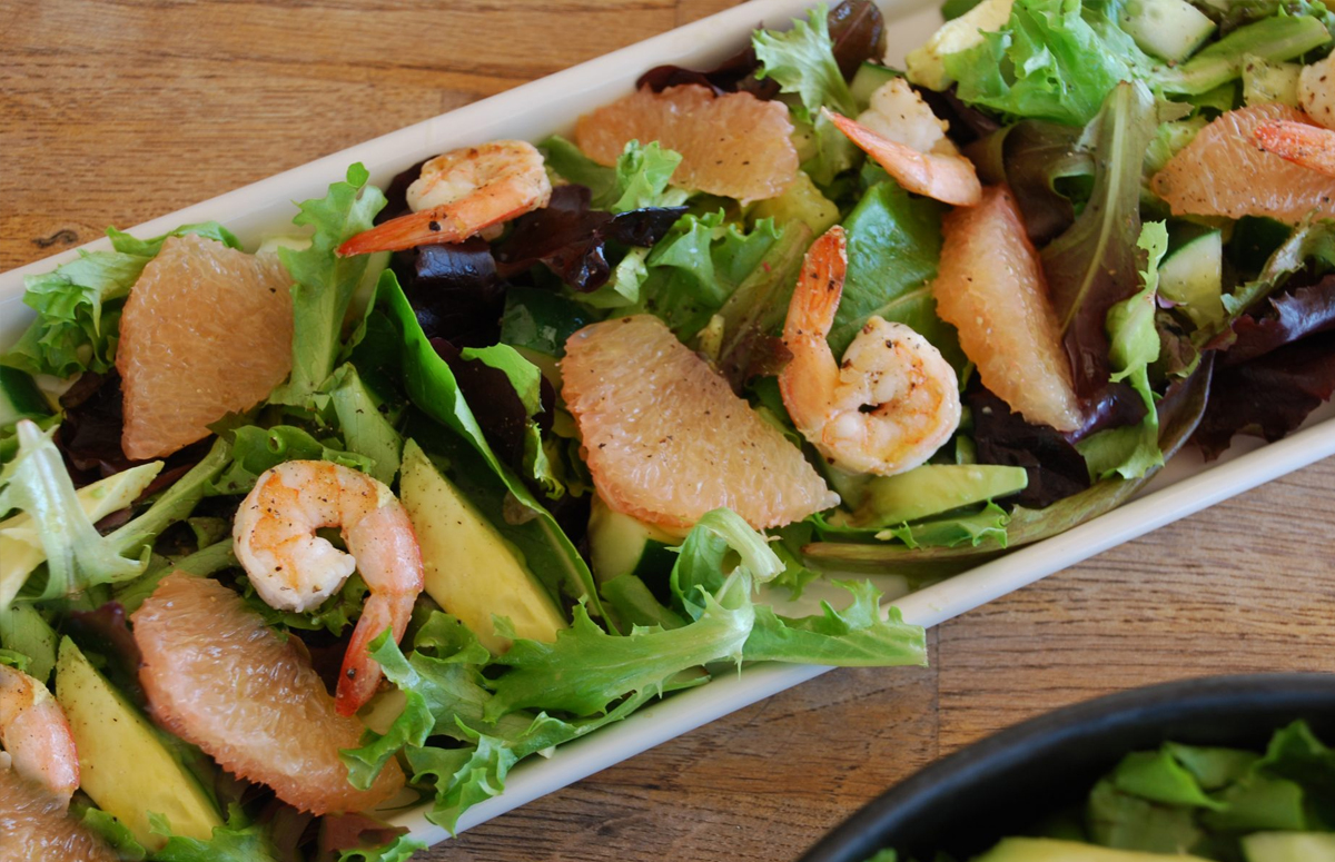 Shrimp salad with avocado & grapefruit